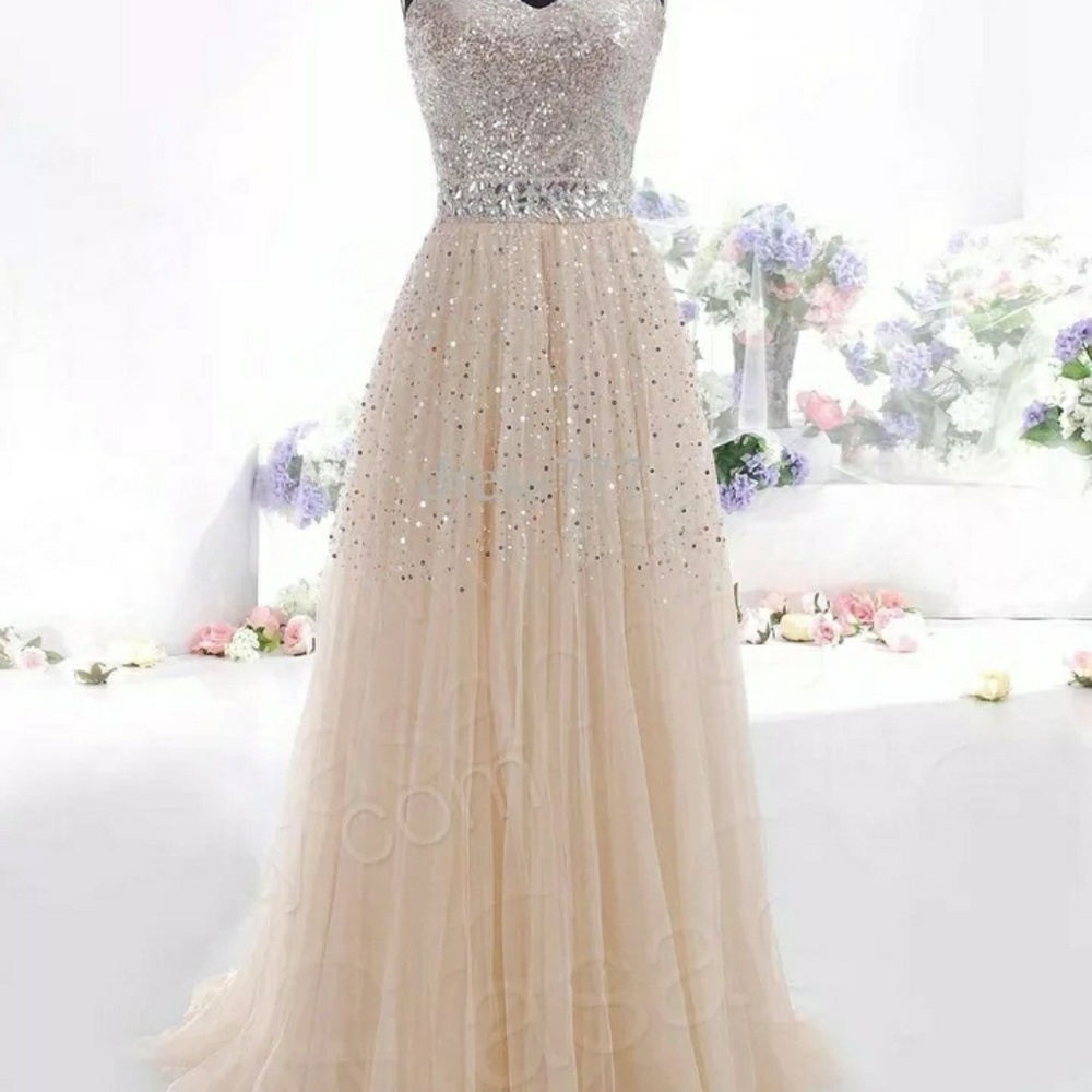 SEXY CHAMPAGNE SLEEVELESS STRAPLESS SEQUINED, GOWN